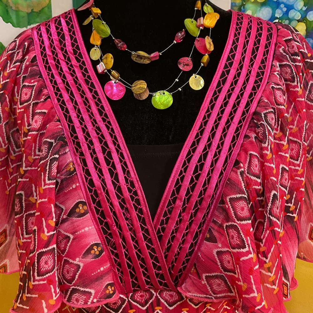 Notations Multicolor Geometric Print Flutter Sleeved Blouse Size Small - Picture 6 of 13